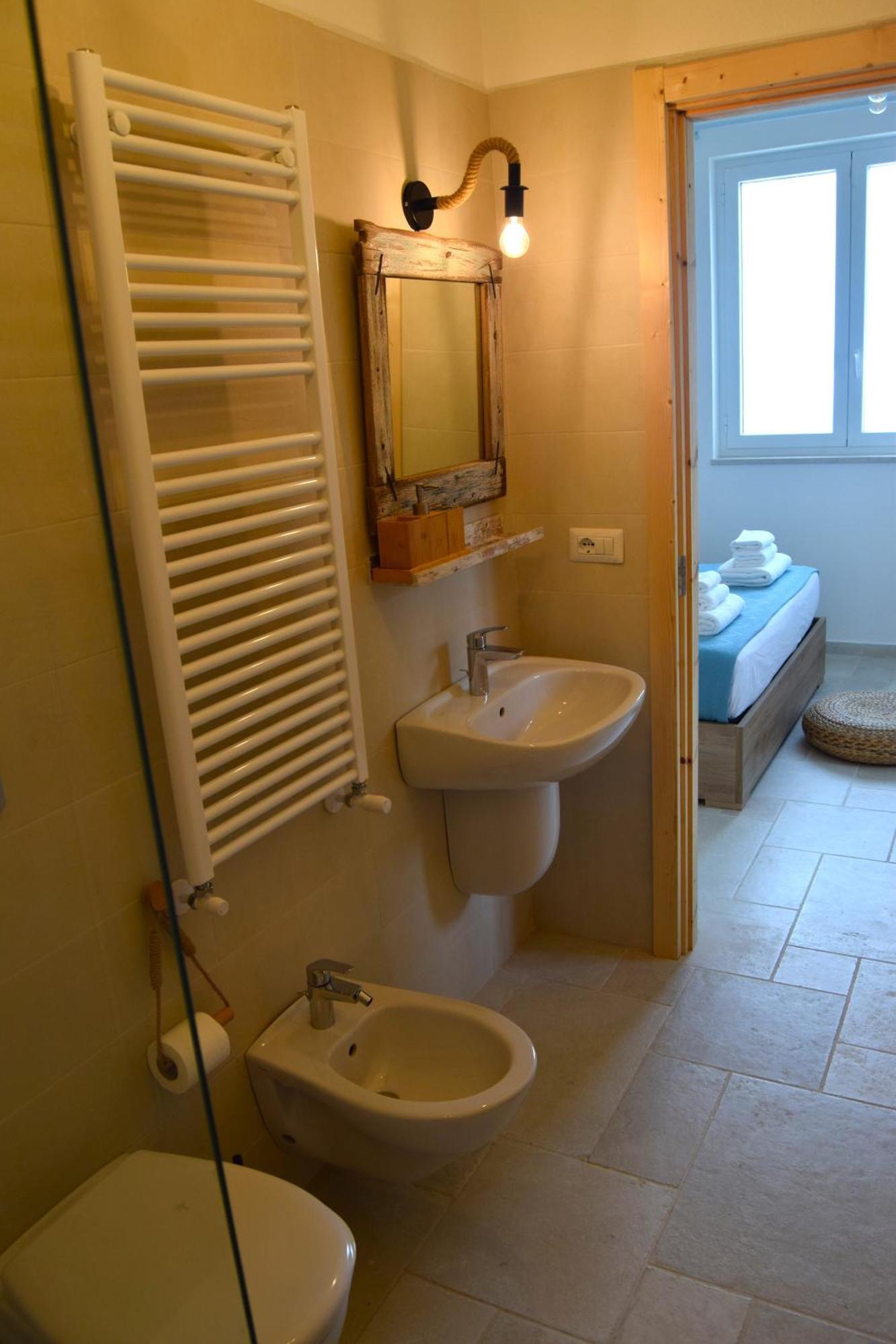 Hotel 12 Passi Dal Mare à Bari Extérieur photo